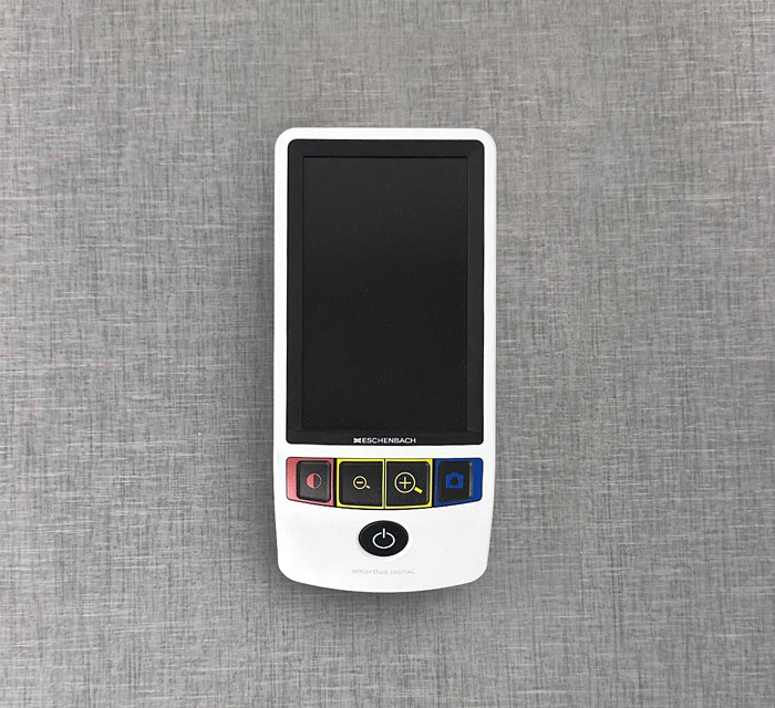 A photo of the Smartlux digital magnifier.